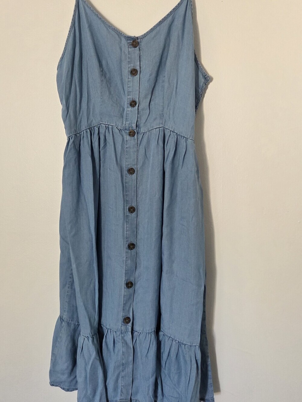 Love Tree Sundress Medium Chambray Button Front Smocked Dress